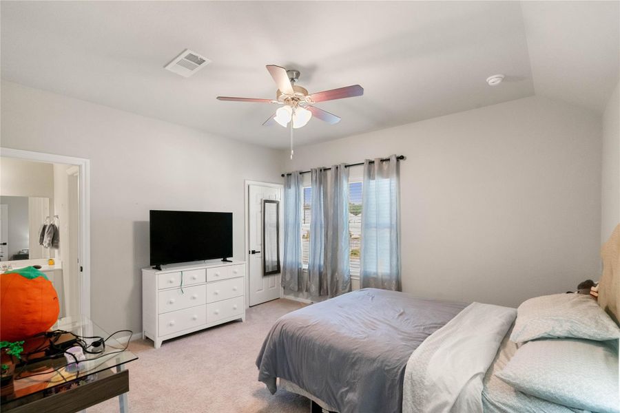Furnished interior view inside a new home in , Conroe (Image 14). Furnished interior view inside a new home in , Conroe (Image 14).