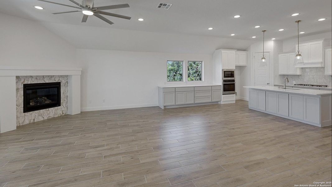 Spacious, unfurnished interior of a new home in Ranches At Creekside 55', Boerne (Image 21). Spacious, unfurnished interior of a new home in Ranches At Creekside 55', Boerne (Image 21).