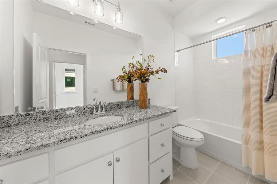 0_1833 Azalea_2283_Elm II_2ND Bath