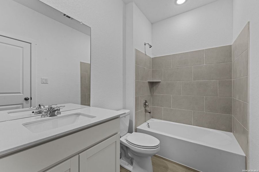 Furnished interior view inside a new home in Grace Valley, Marion (Image 4).