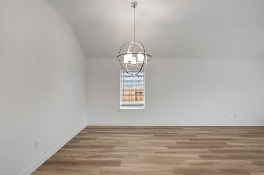 Spacious, unfurnished interior of a new home in Miller's Pond, Rosenberg (Image 30).