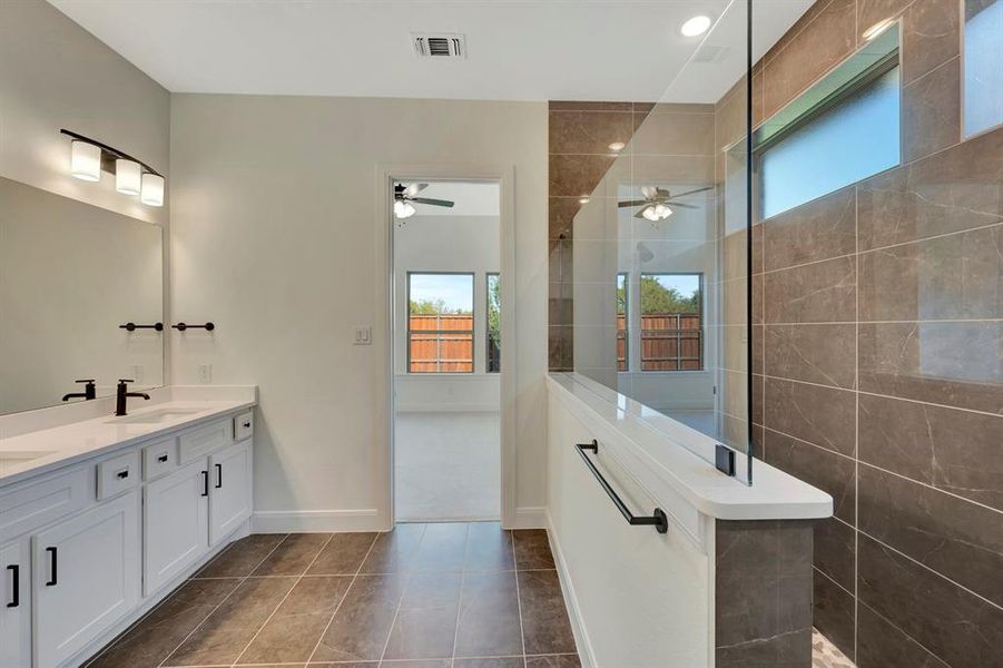 Furnished interior view inside a new home in South Pointe Cottage Series, Mansfield (Image 11). Furnished interior view inside a new home in South Pointe Cottage Series, Mansfield (Image 11).