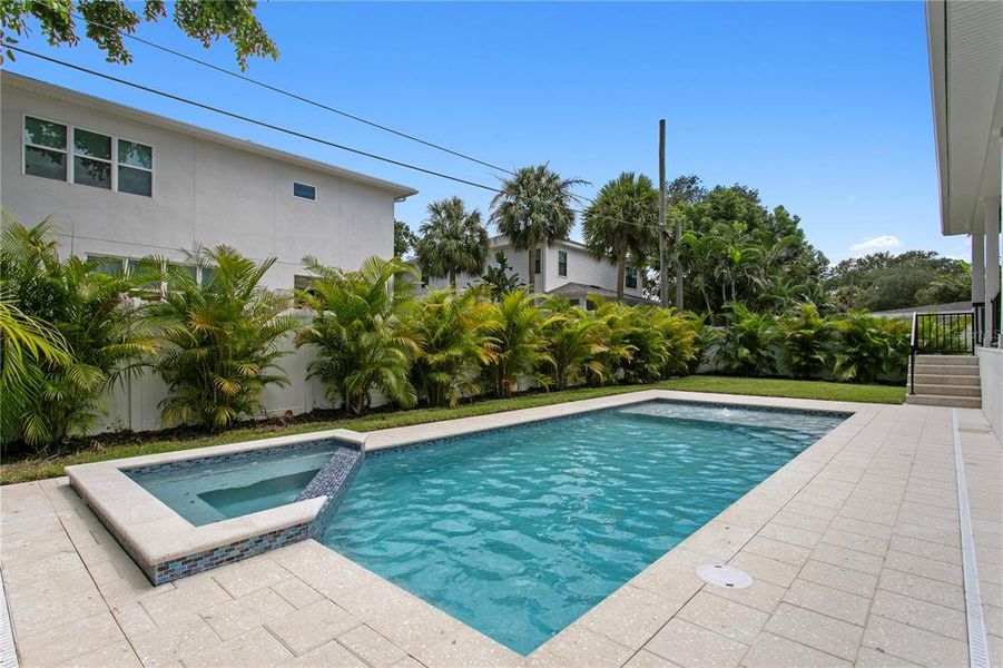 Exterior details and patio area of a home in , Tampa (Image 46).