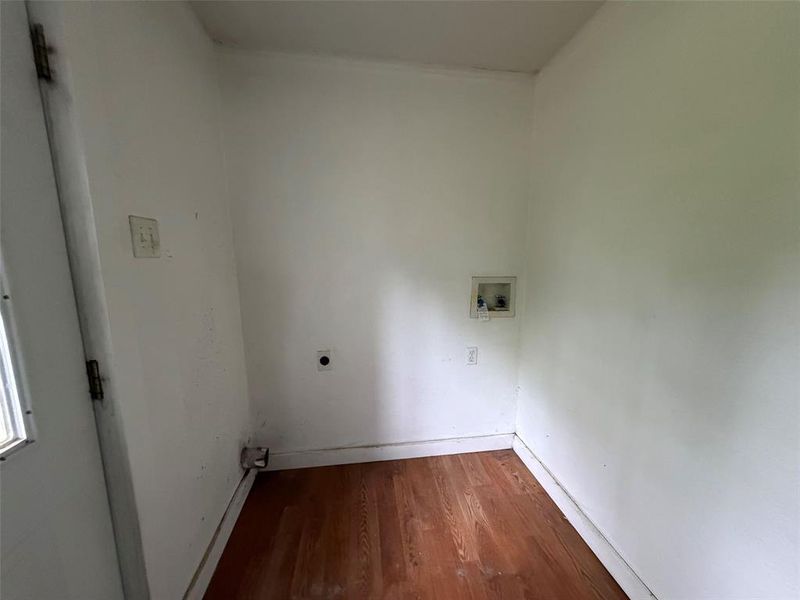 Spacious, unfurnished interior of a new home in , Cleburne (Image 14). Spacious, unfurnished interior of a new home in , Cleburne (Image 14).