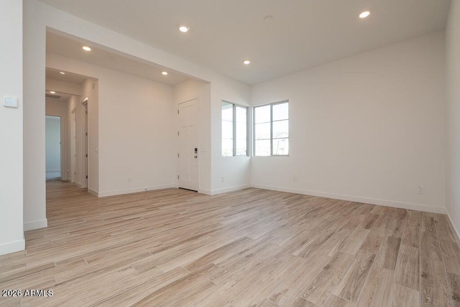 Tri Pointe Waterston Central 62 - Dining