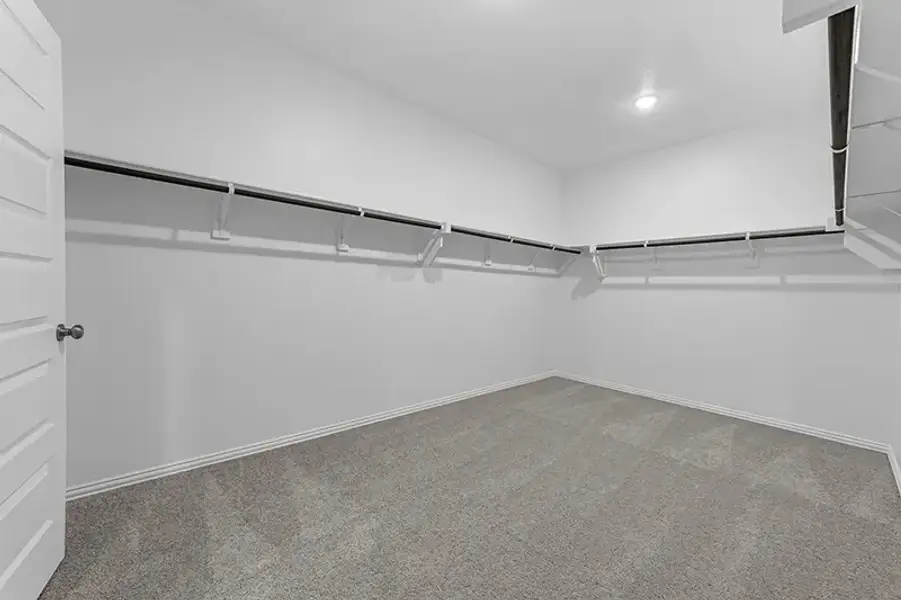 Spacious, unfurnished interior of a new home in Rolling Ridge, Van Alstyne (Image 22). Spacious, unfurnished interior of a new home in Rolling Ridge, Van Alstyne (Image 22).