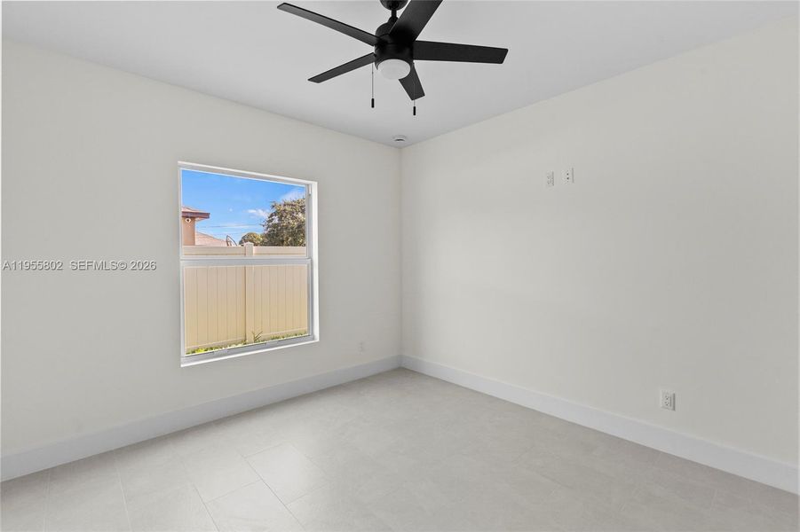 Spacious, unfurnished interior of a new home in , Port St. Lucie (Image 24).