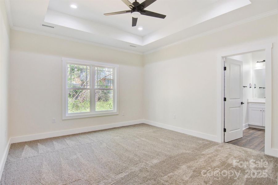 Spacious, unfurnished interior of a new home in , Hickory (Image 14).