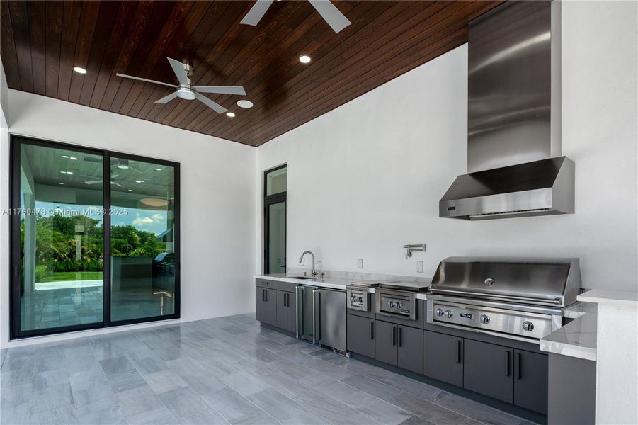 Furnished interior view inside a new home in , Plantation (Image 3).
