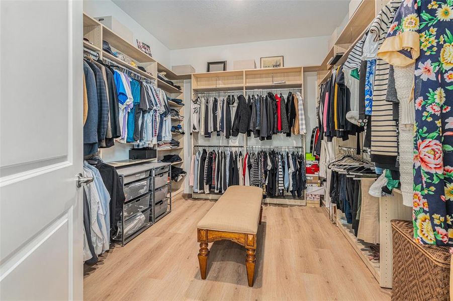 Furnished interior view inside a new home in , Wimauma (Image 15).