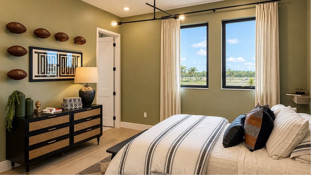6698 Churchill Bed2 1of2 F2 Base1