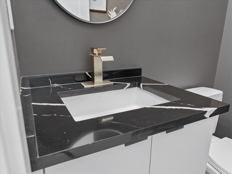 Guest Bathroom 3