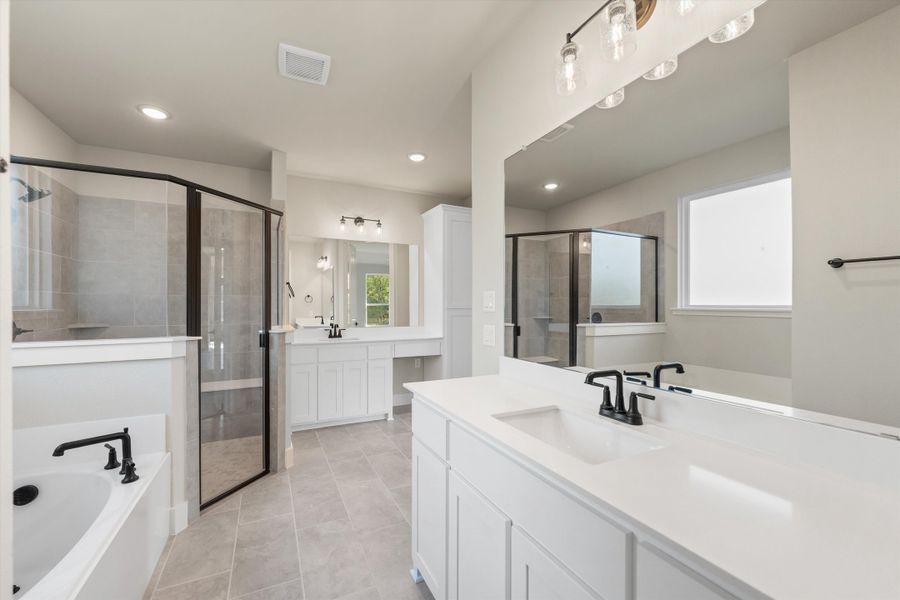 Furnished interior view inside a new home in Vista Oaks Estates, Royse City (Image 10). Furnished interior view inside a new home in Vista Oaks Estates, Royse City (Image 10).