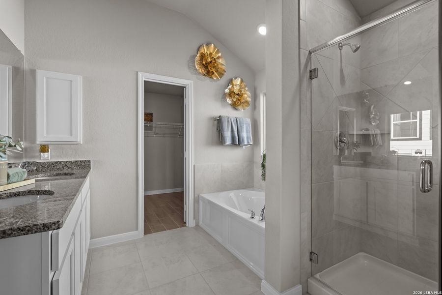 Furnished interior view inside a new home in Hunters Ranch, San Antonio (Image 17).