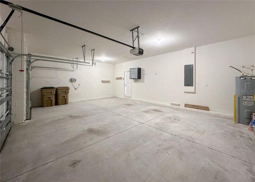 Image 38 of a home in .