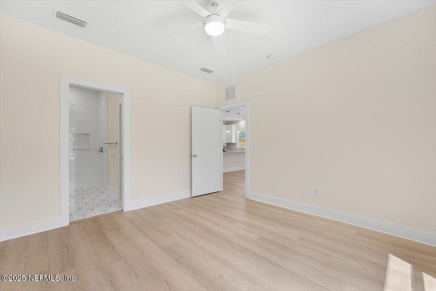 Spacious, unfurnished interior of a new home in , Hastings (Image 18).