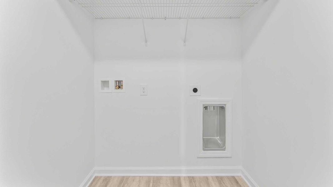 Spacious, unfurnished interior of a new home in Magnolia at the Bluffs Phase 3, Freeport (Image 23). Spacious, unfurnished interior of a new home in Magnolia at the Bluffs Phase 3, Freeport (Image 23).