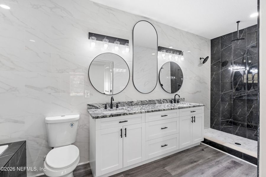 Furnished interior view inside a new home in , Jacksonville (Image 9).