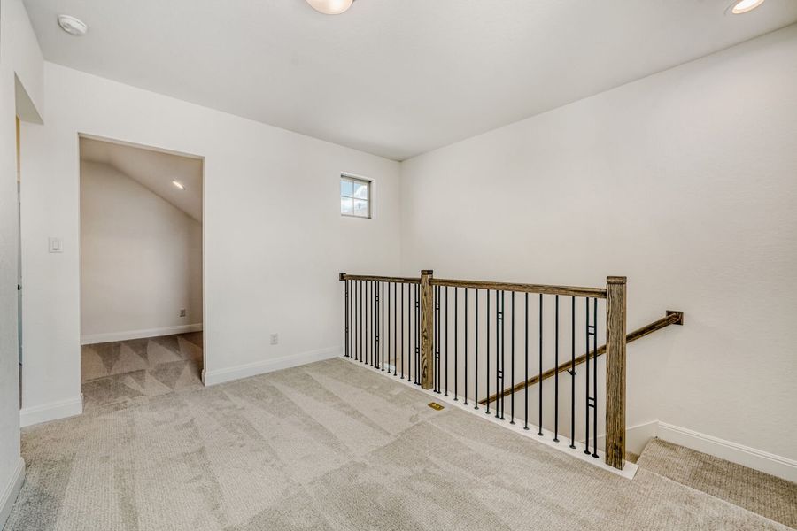Spacious, unfurnished interior of a new home in The Porch at Du Pre, Buda (Image 15). Spacious, unfurnished interior of a new home in The Porch at Du Pre, Buda (Image 15).