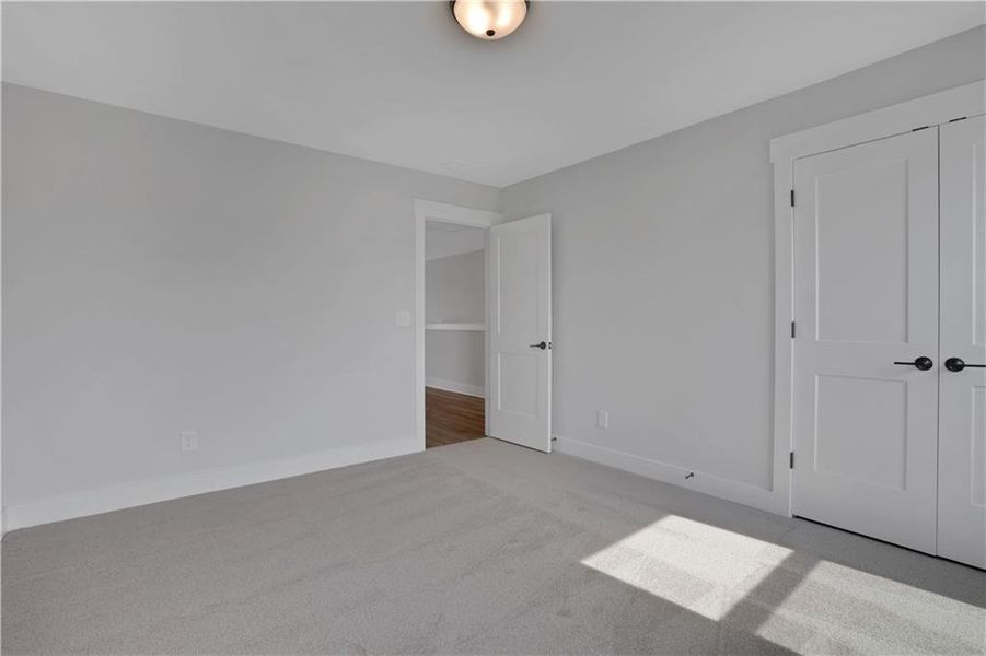 Spacious, unfurnished interior of a new home in Twin Lakes, Hoschton (Image 36). Spacious, unfurnished interior of a new home in Twin Lakes, Hoschton (Image 36).