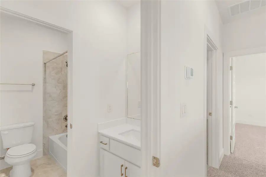 REPRESENTATIVE OF FLOOR PLAN ONLY