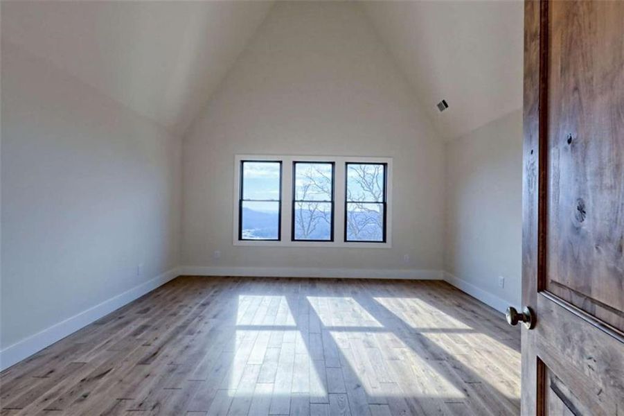 Spacious, unfurnished interior of a new home in , Clayton (Image 54).