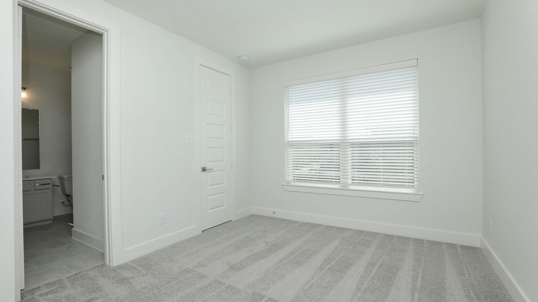 Furnished interior view inside a new home in Independence Heights, Houston (Image 27).
