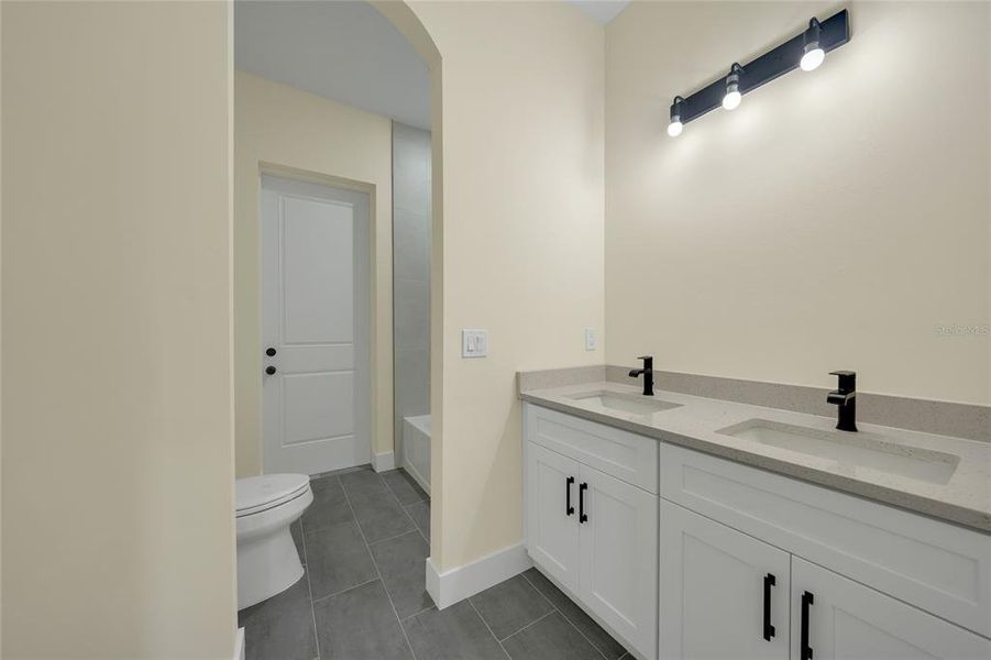 Furnished interior view inside a new home in , Cape Coral (Image 6). Furnished interior view inside a new home in , Cape Coral (Image 6).