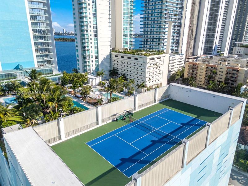 Condo located in Miami, FL showcasing its design and architecture (Image 18). Condo located in Miami, FL showcasing its design and architecture (Image 18).