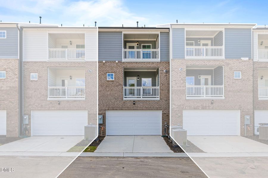 56-web-or-mls-IMG_1159-Townhome Spotligh