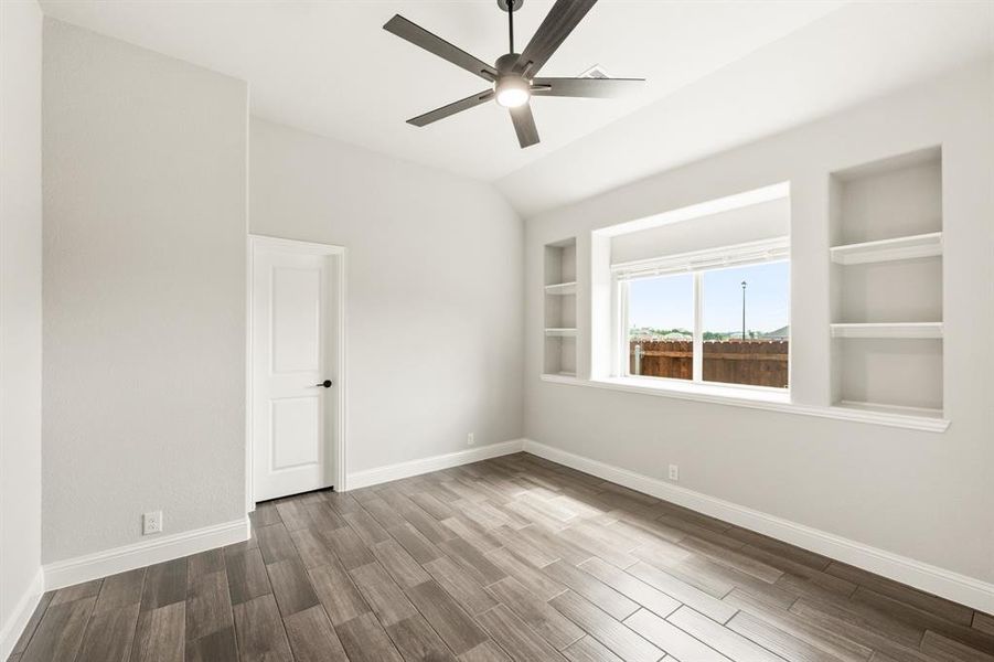 Spacious, unfurnished interior of a new home in Georgetown at Kings Fort 60s, Kaufman (Image 32).