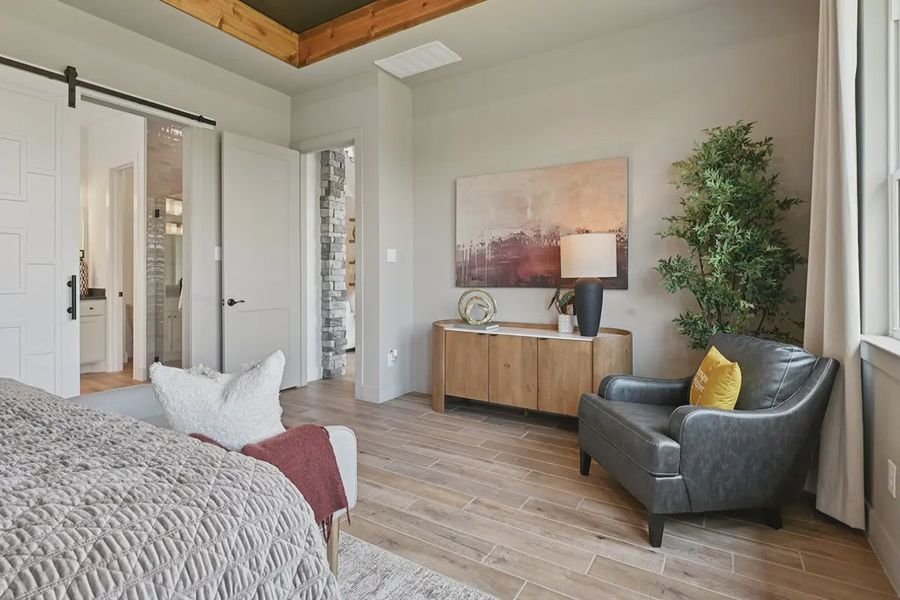 Furnished interior view inside a new home in Meridiana 60's, Manvel (Image 36).