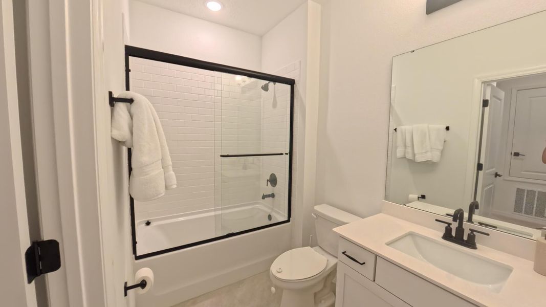 Furnished interior view inside a new home in , Winter Garden (Image 27).