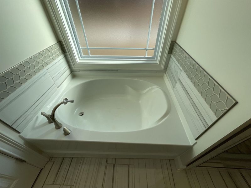 Image 27 of a home in Pointe Summit.