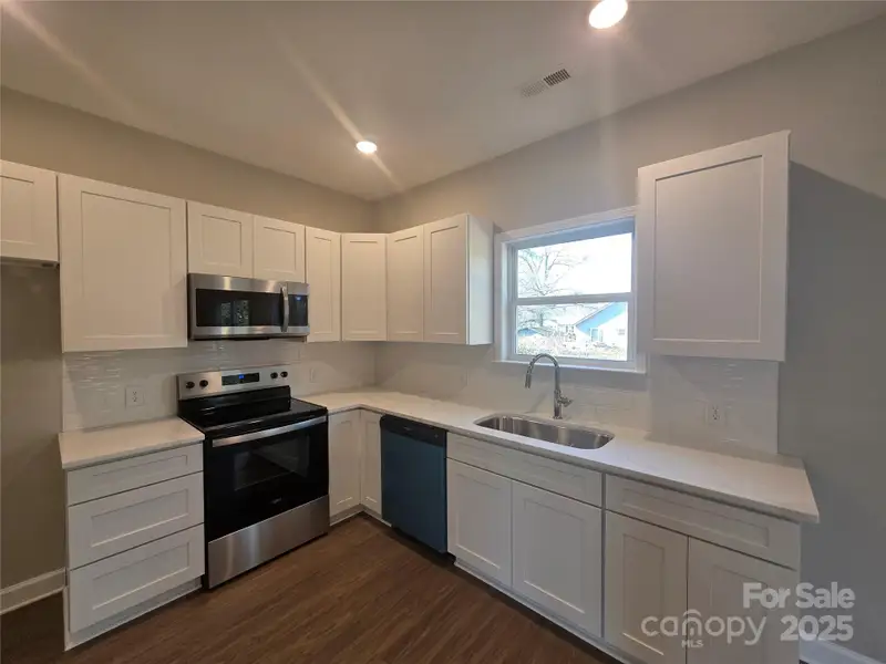 Furnished interior view inside a new home in , Gastonia (Image 3).