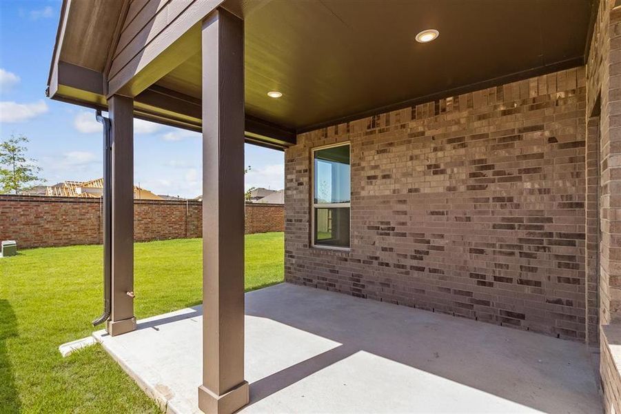 Image 26 of a home in Sunterra.