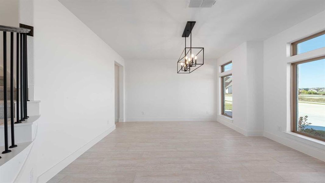 Spacious, unfurnished interior of a new home in Ventana 70', Fort Worth (Image 20).