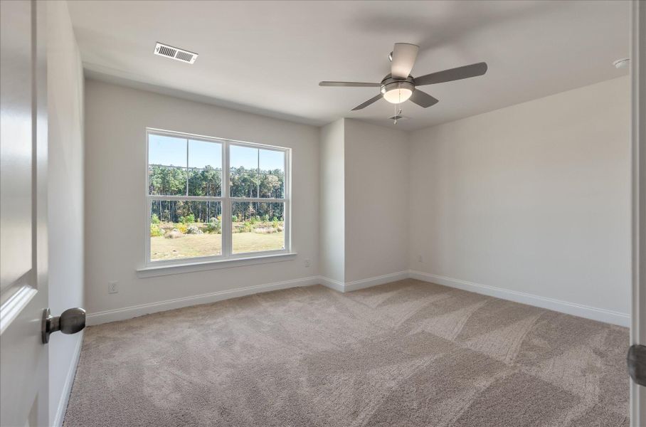Spacious, unfurnished interior of a new home in Oakley Pointe, Moncks Corner (Image 32).