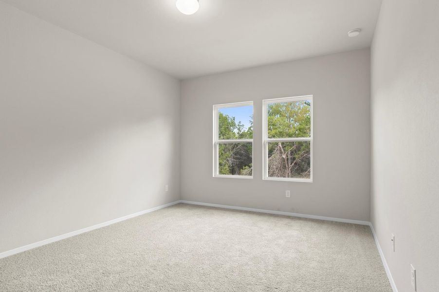 Spacious, unfurnished interior of a new home in Cloverleaf, Austin (Image 24).