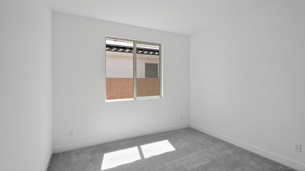 Spacious, unfurnished interior of a new home in Paradisi, Surprise (Image 18).