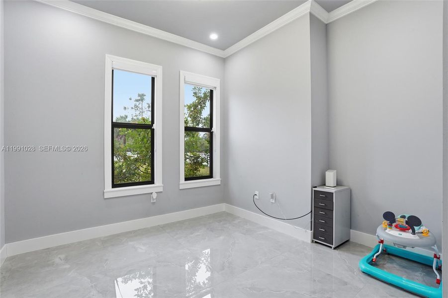 Image 49 of a home in .