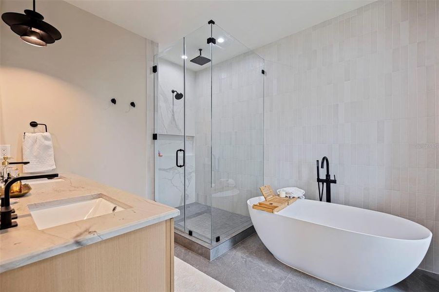 Furnished interior view inside a new home in , Tampa (Image 38).