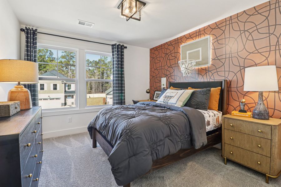 Representative furnished interior of a home built from the Bentcreek II by Great Southern Homes in Shiloh Trail, Wellford (Image 51).