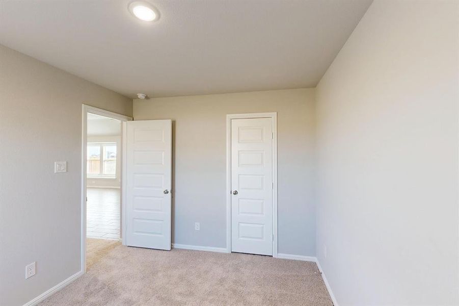 Spacious, unfurnished interior of a new home in Meadow Park, Ponder (Image 16).
