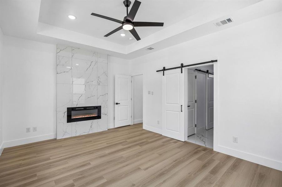 Spacious, unfurnished interior of a new home in , Dallas (Image 20).