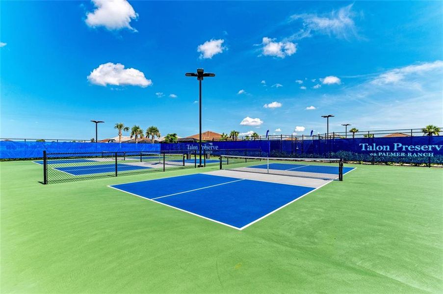 Community amenities in , Nokomis (Image 58).