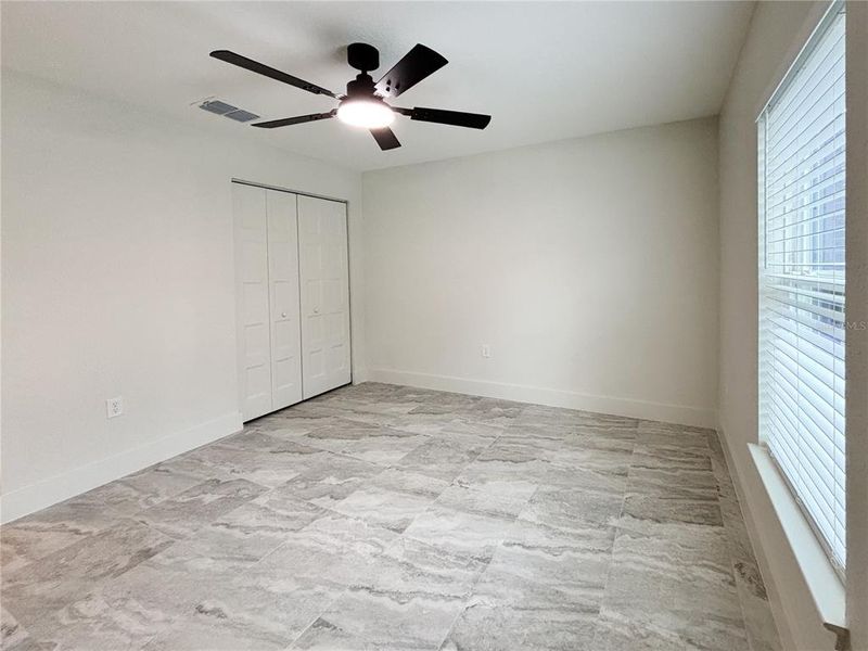 Spacious, unfurnished interior of a new home in , Dunnellon (Image 23).