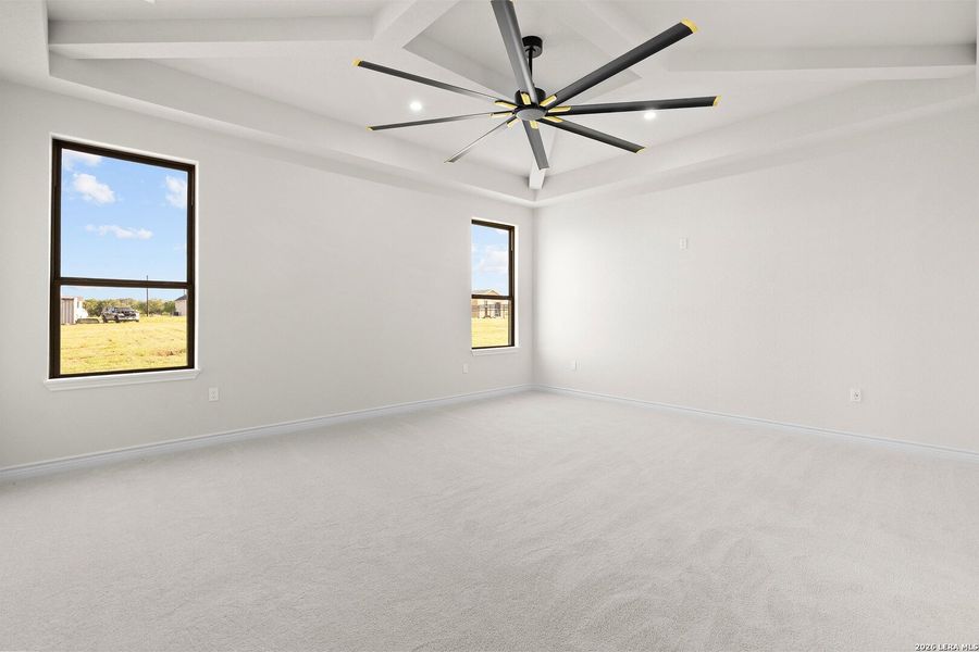 Spacious, unfurnished interior of a new home in , Atascosa (Image 43).