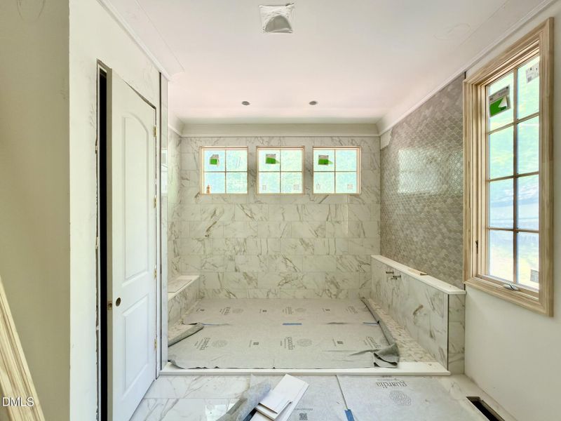 3E23D29A-FE95-45A1-A976-642ADC200382_1_1