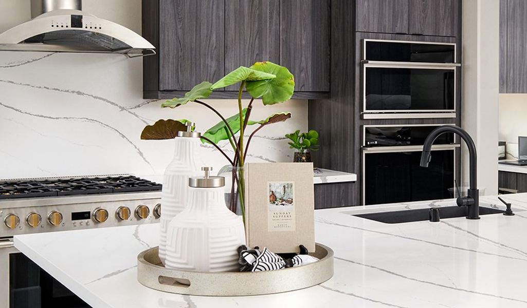 Pinecrest-S853-BellaAtPiazzaSerena Kitchen